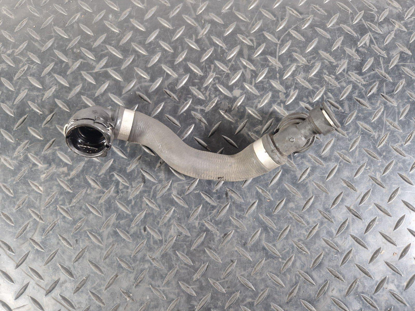 14-21 MERCEDES BENZ C W205 GENUINE COOLANT PIPE HOSE A2055010891