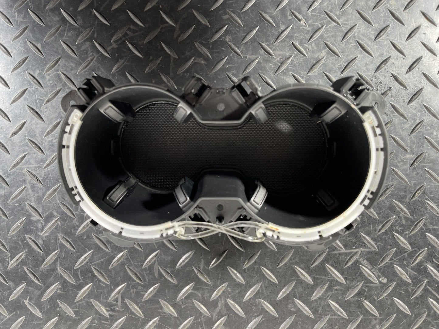 16-23 AUDI A5 F5 SPORTBACK S-LINE GENUINE TWIN DOUBLE CUP HOLDER 8W0862533A
