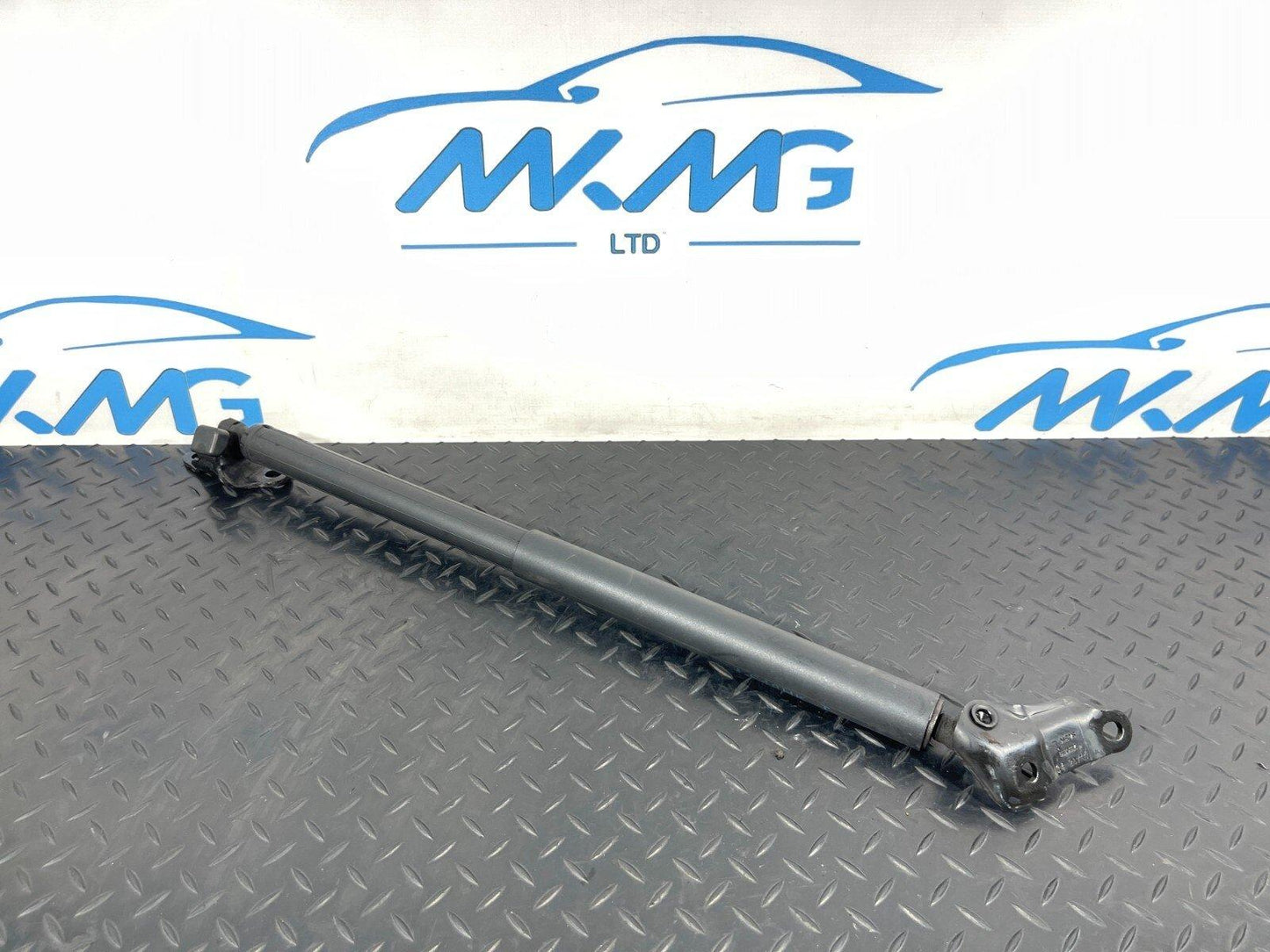 BMW X1 F48 TAILGATE BOOT GAS LIFTING STRUT LEFT PASSENGER SIDE 2017 7481803