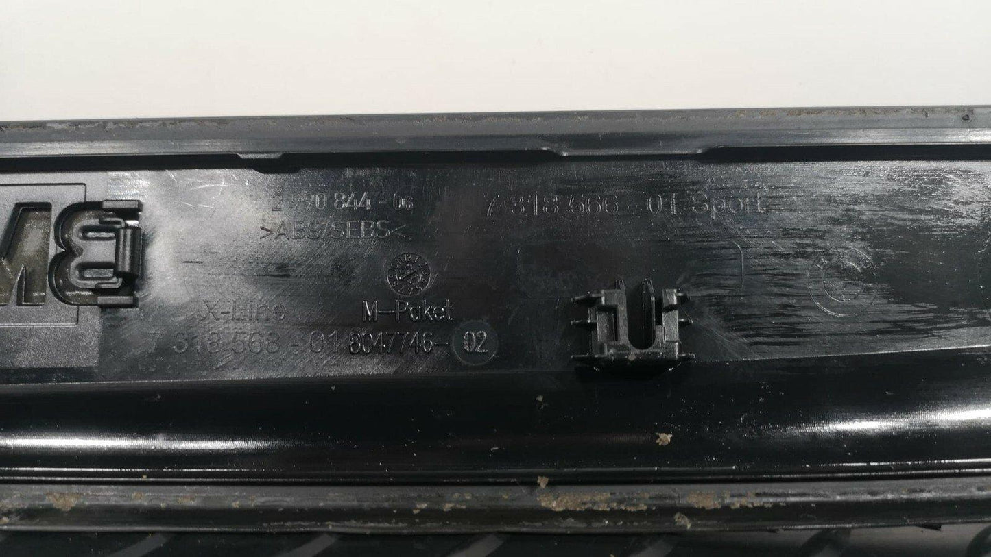 BMW X1 E84 GENUINE FRONT RIGHT DRIVER SIDE STEP KICK PLATE TRIM 2990844