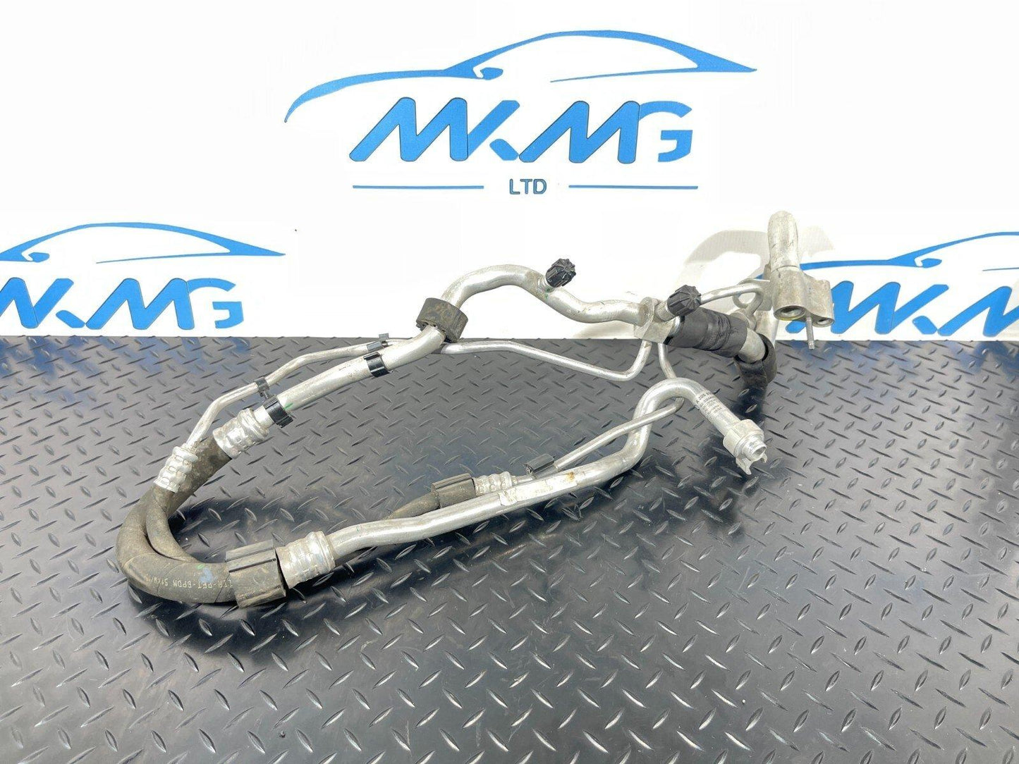 14-21 MERCEDES BENZ C350e W205 A/C AIR CON CONDITIONING PIPES A2058304602