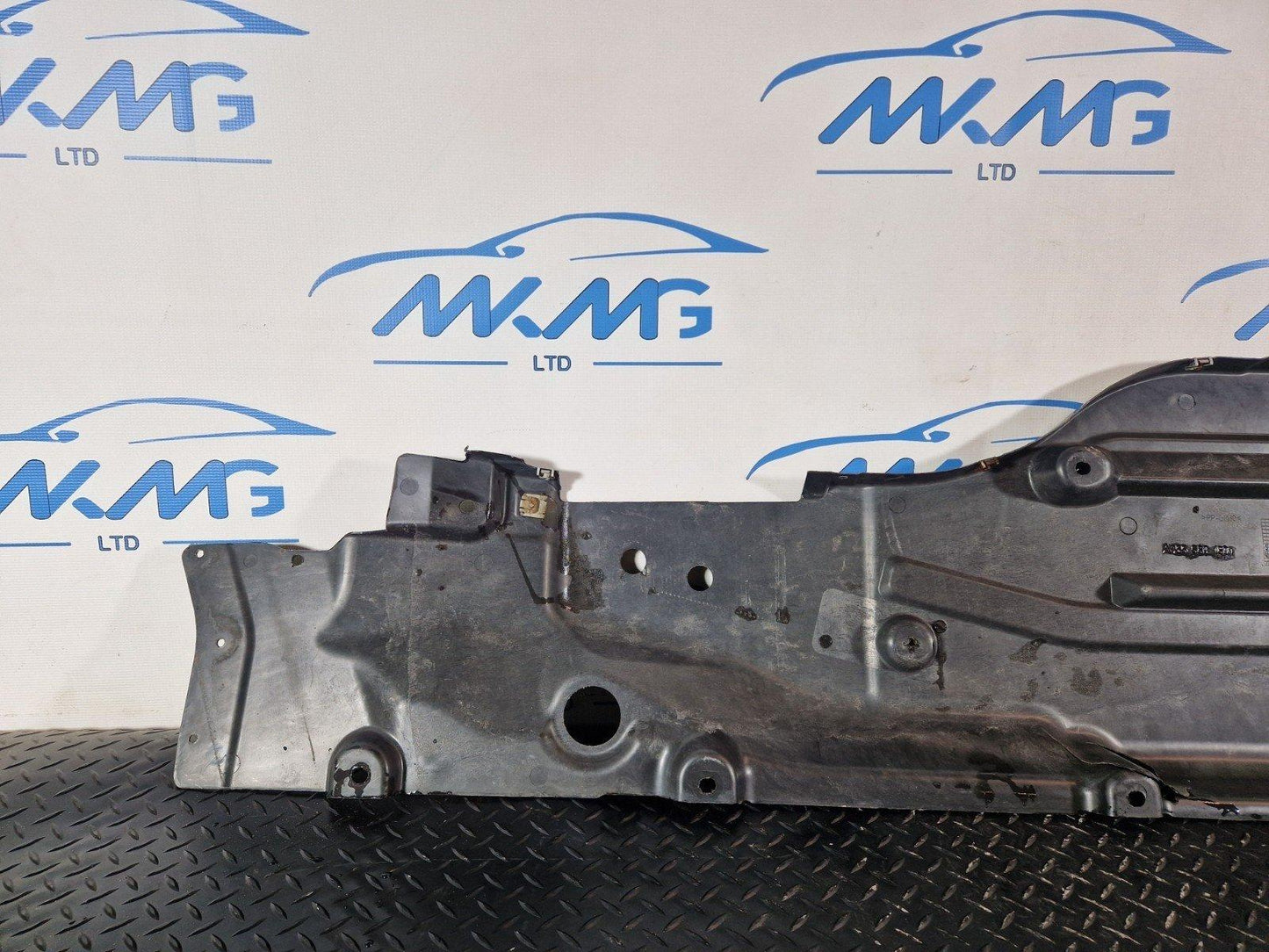 11-19 MERCEDES BENZ ML W166 LEFT SIDE UNDERBODY COVER A1666801801 DAMAGED