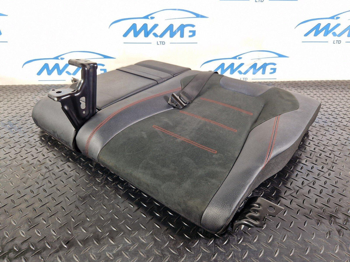 19-ON MERCEDES B CLASS W247 REAR LEFT SIDE DOUBLE SEAT HALF LEATHER BACKREST