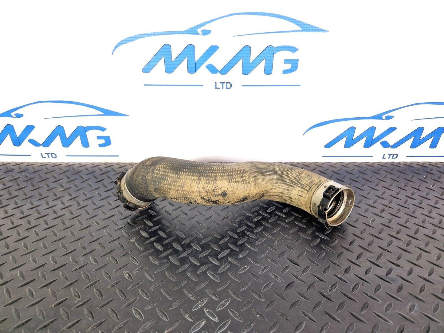 18-ON MERCEDES BENZ SPRINTER W907 W910 TURBO INTERCOOLER HOSE PIPE A9105280800