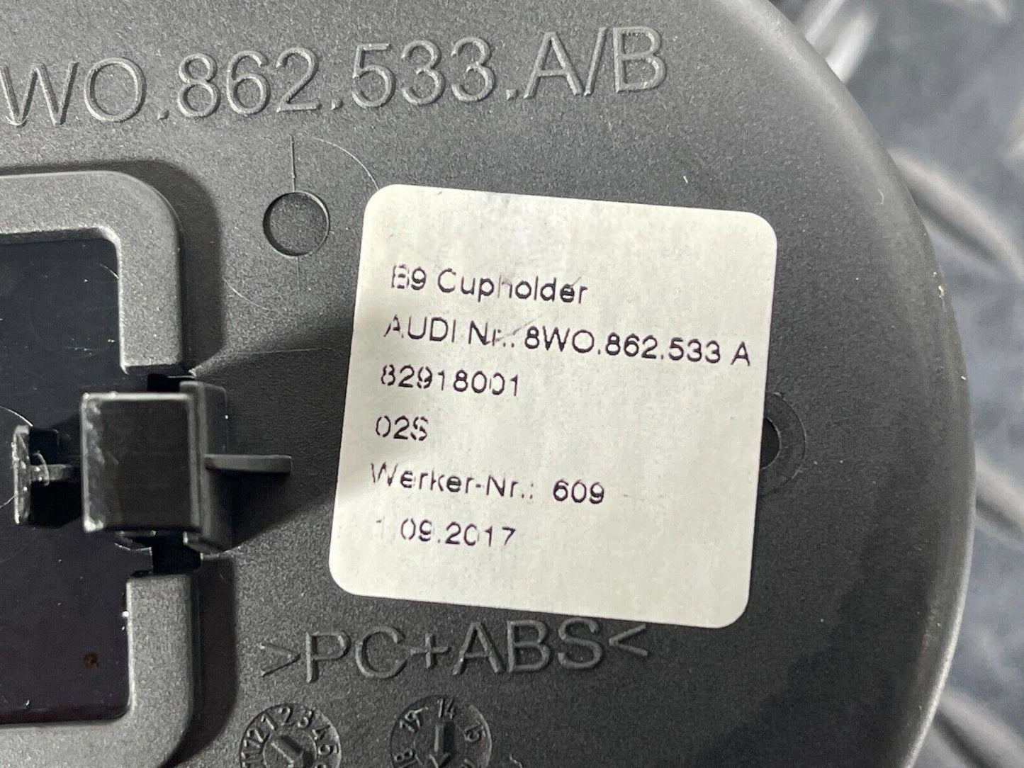 16-23 AUDI A5 F5 SPORTBACK S-LINE GENUINE TWIN DOUBLE CUP HOLDER 8W0862533A