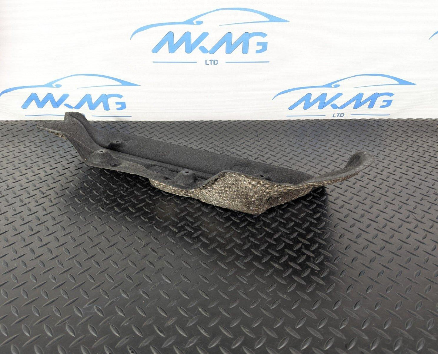10-17 AUDI A8 4H AIR SUSPENSION COMPRESSOR HEAT GUARD SHIELD 4H0616105A