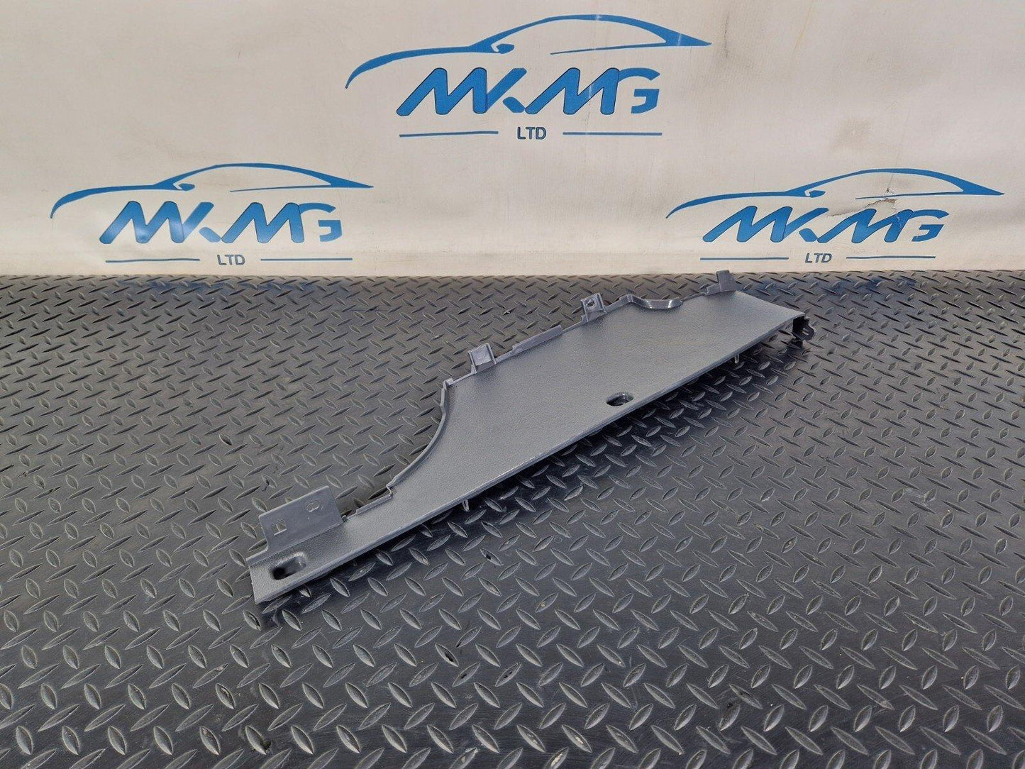 18-ON MERCEDES BENZ SPRINTER W907 W910 PANEL TRIM DASHBOARD COVER A9106804400