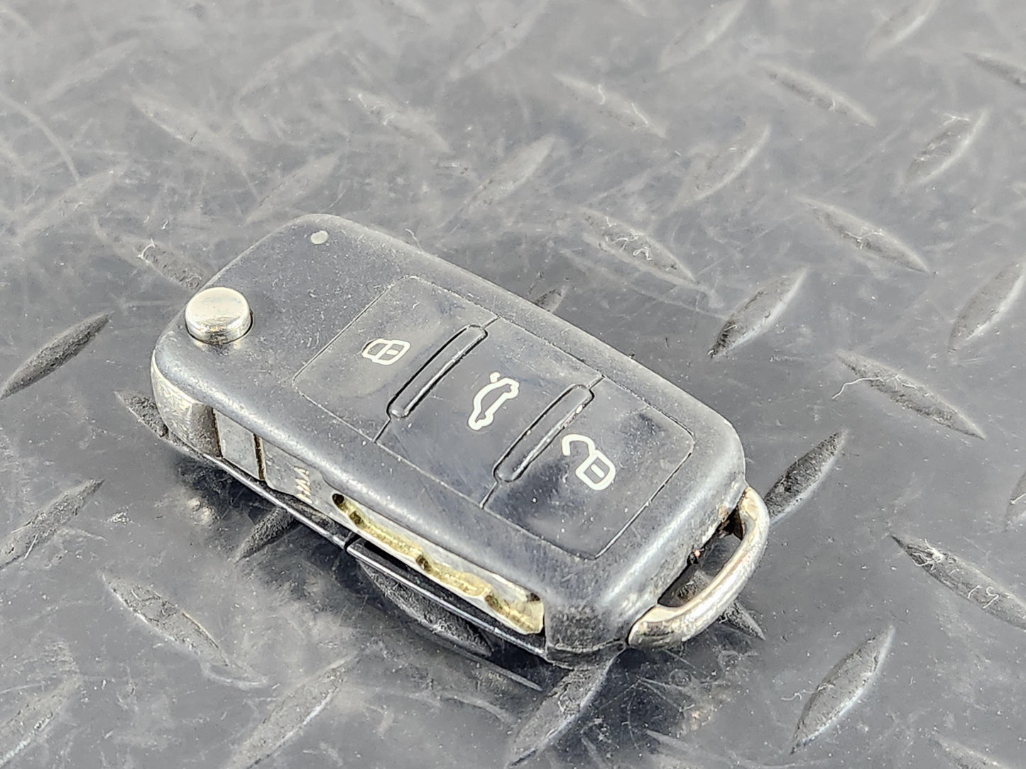 Skoda Octavia MK2 FL (1Z) Station Wagon Car Key Fob Genuine 3T0837202H