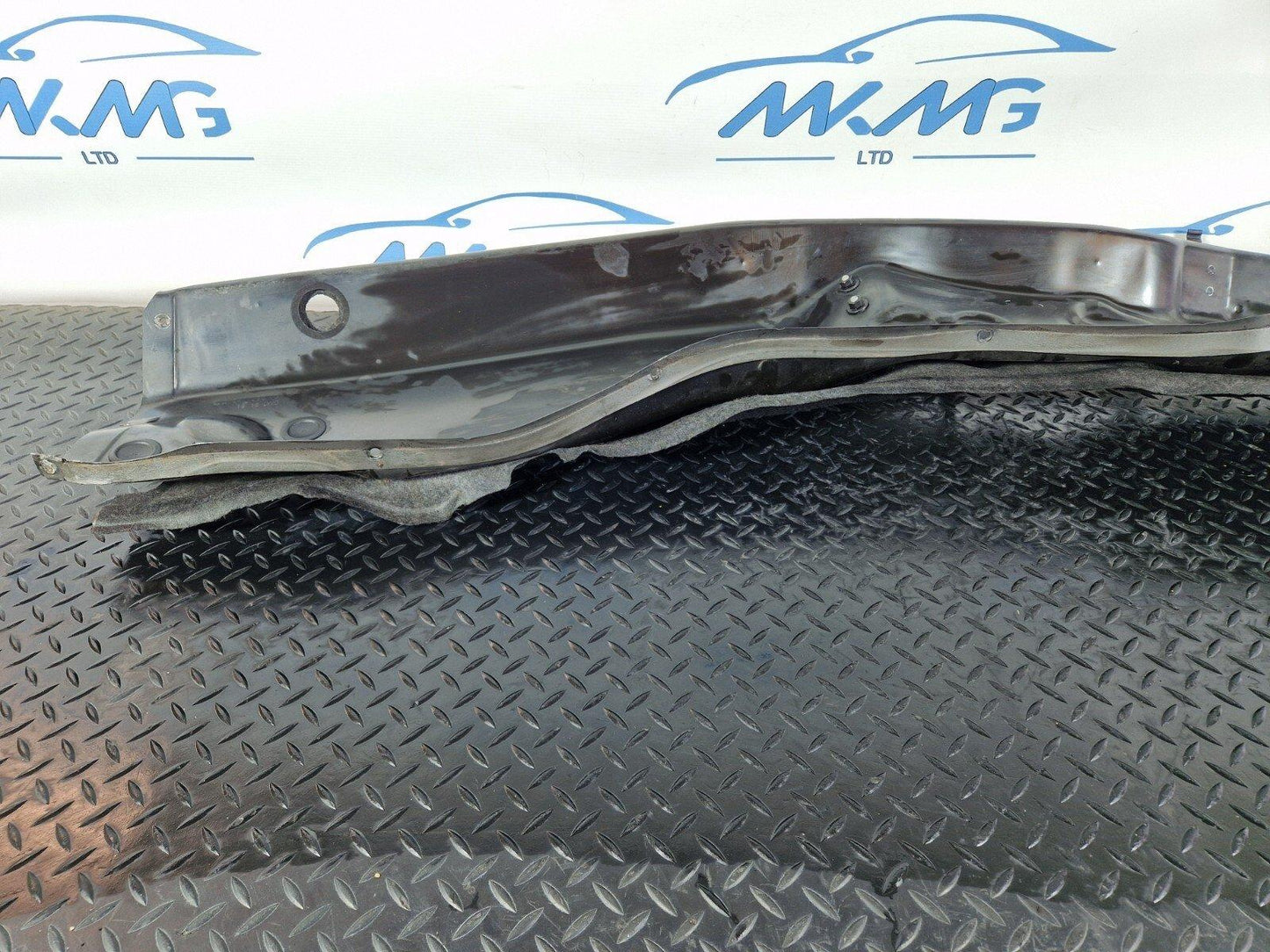 14-23 MERCEDES BENZ VITO W447 OEM LOWER METAL PANE A4476280173