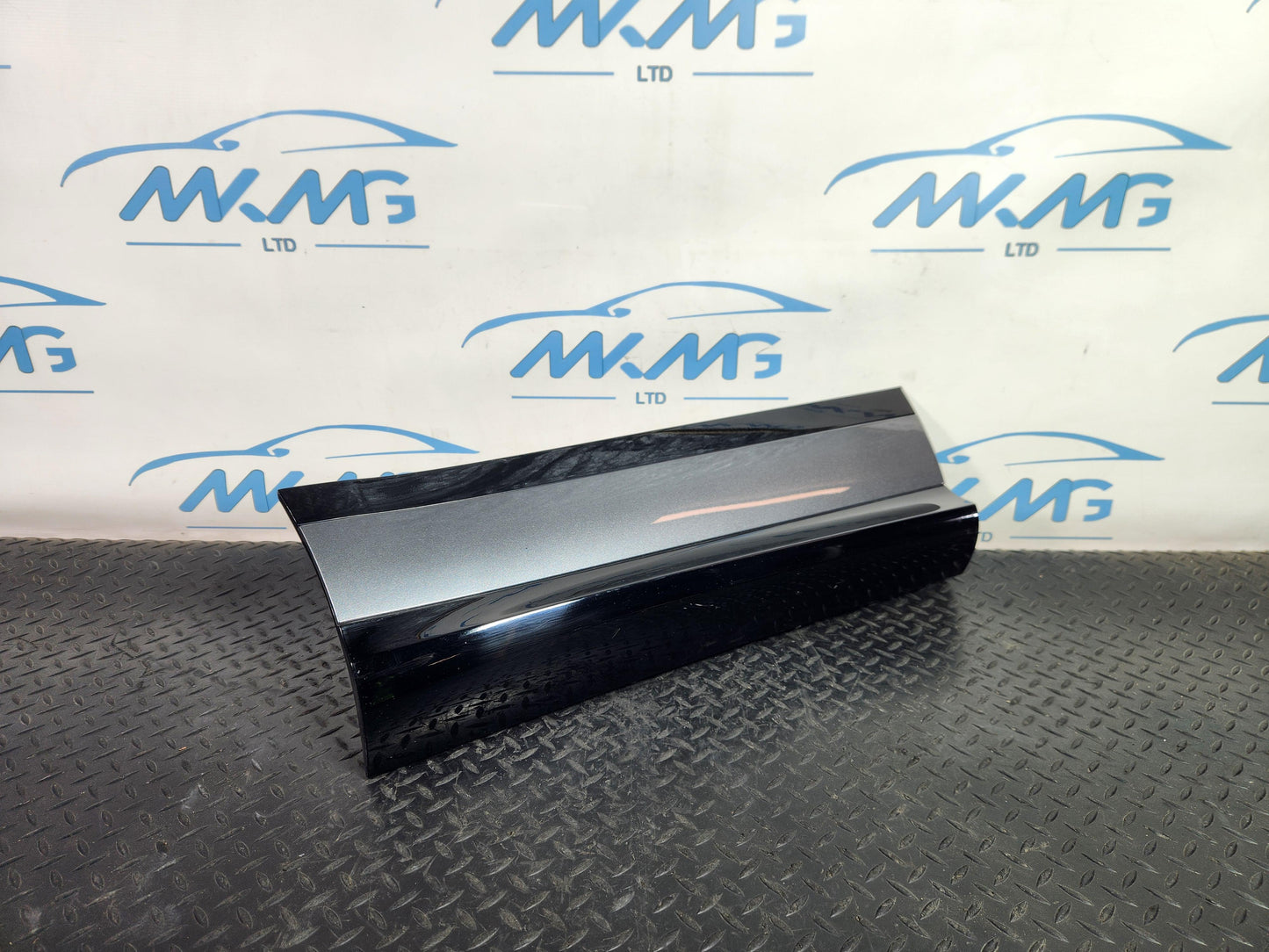 Range Rover Evoque SUV Rear Right Moulding Door Trim Damaged K8D2274A48B