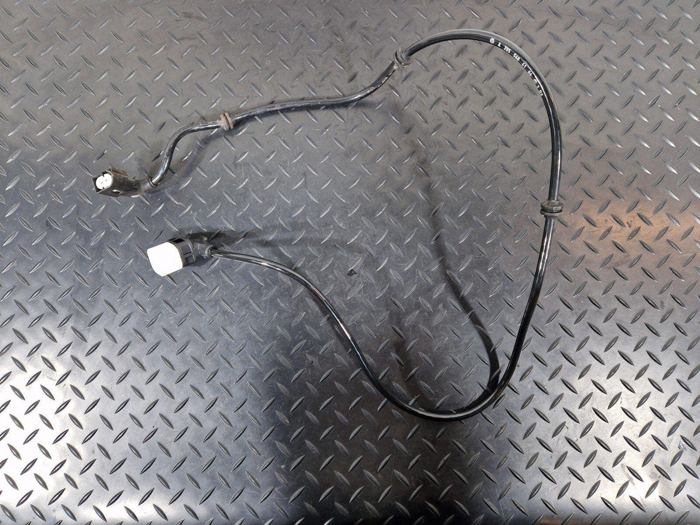 14-21 MERCEDES C-CLASS C250D W205 REAR LEFT BRAKE PAD WEAR SENSOR A2055404106