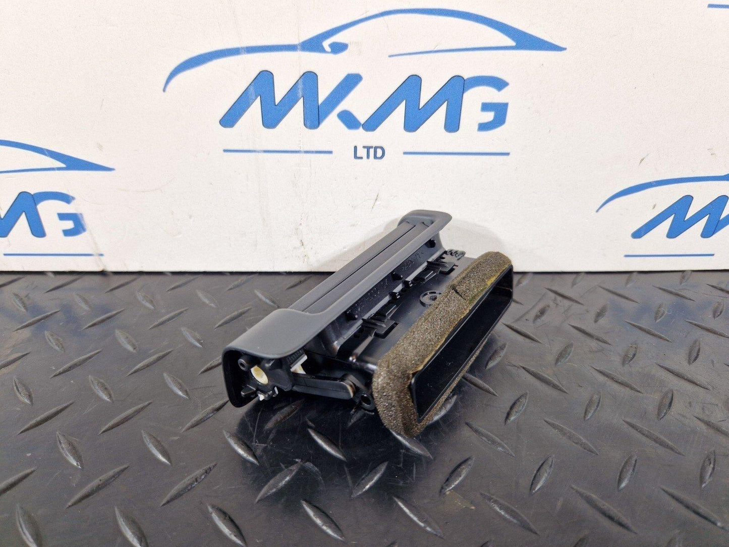 10-15 AUDI Q7 4L GENUINE OEM REAR LEFT N/S B-PILLAR AIR VENT GRILLE 4L0819209
