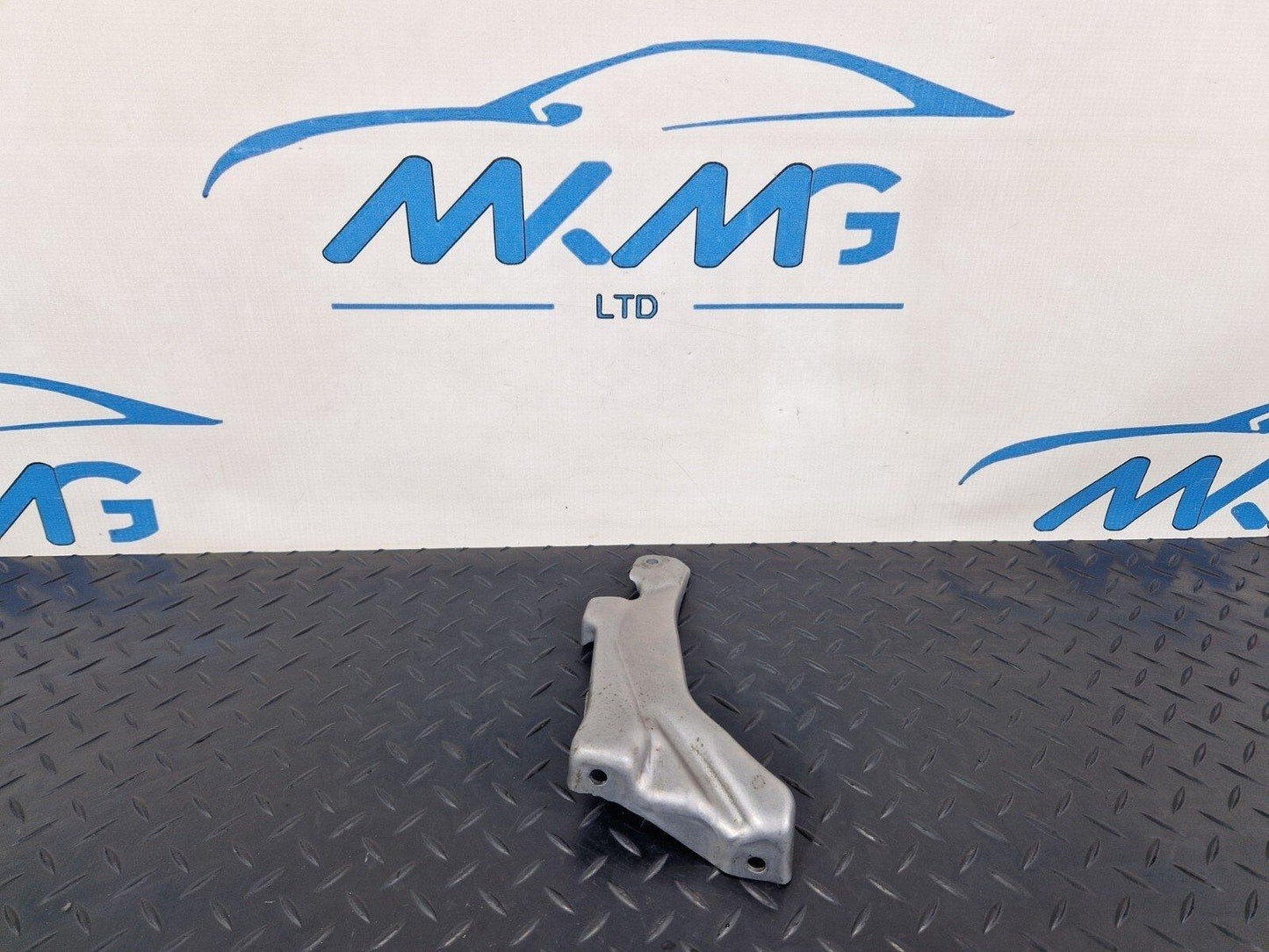 19-ON MERCEDES BENZ B CLASS W247 INTAKE MANIFOLD SUPPORT BRACKET A6540961445
