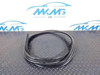 18-ON MERCEDES BENZ SPRINTER W907 HOOD BONNET RUBBER GASKET SEAL A9108871100