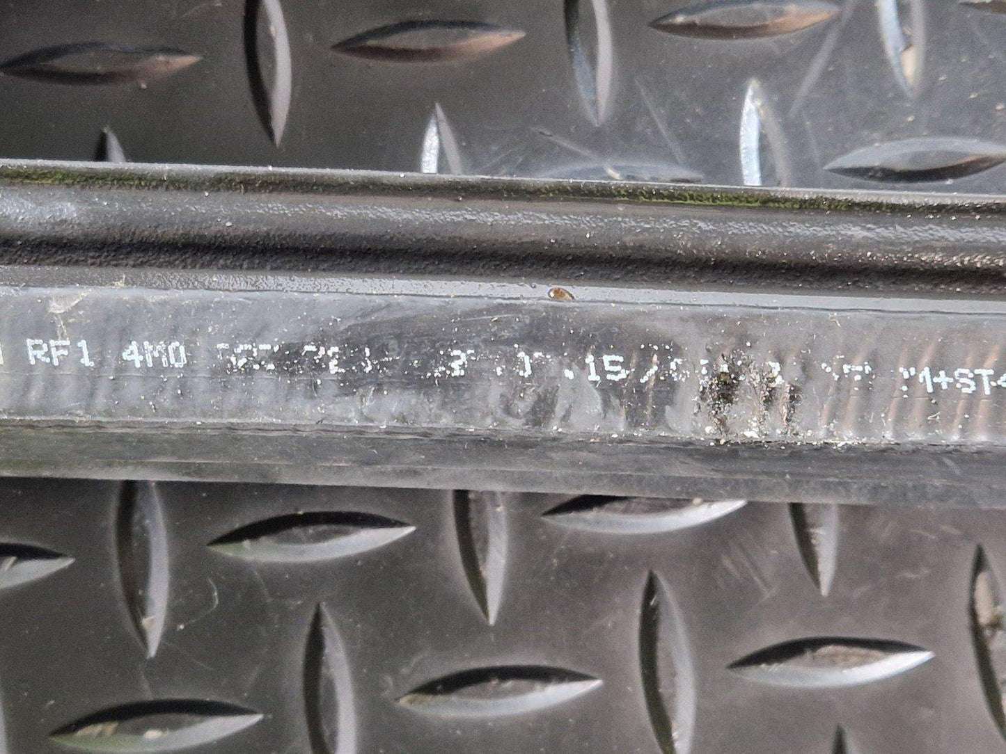 16-20 AUDI Q7 4M GENUINE ENGINE COMPARTMENT RUBBER SEAL 4M0823723