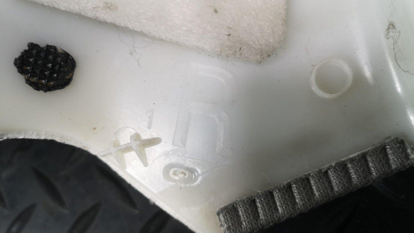 16-19 AUDI A4 B9 S-LINE REAR RIGHT DRIVER SIDE COMPLETE C-PILLAR 8W5867288