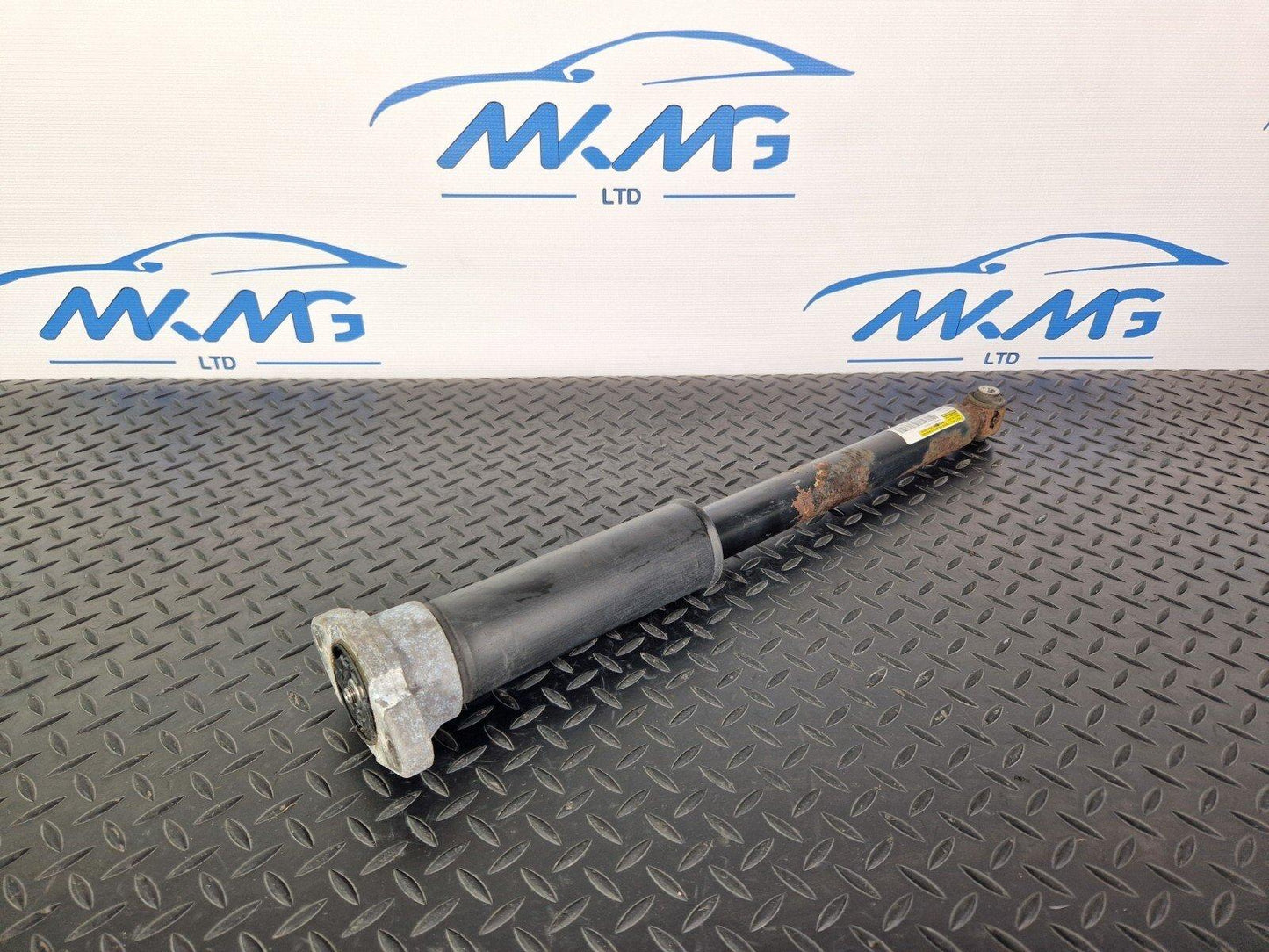 14-21 MERCEDES BENZ C220D W205 REAR LEFT & RIGHT SHOCK ABSORBER A2053207230