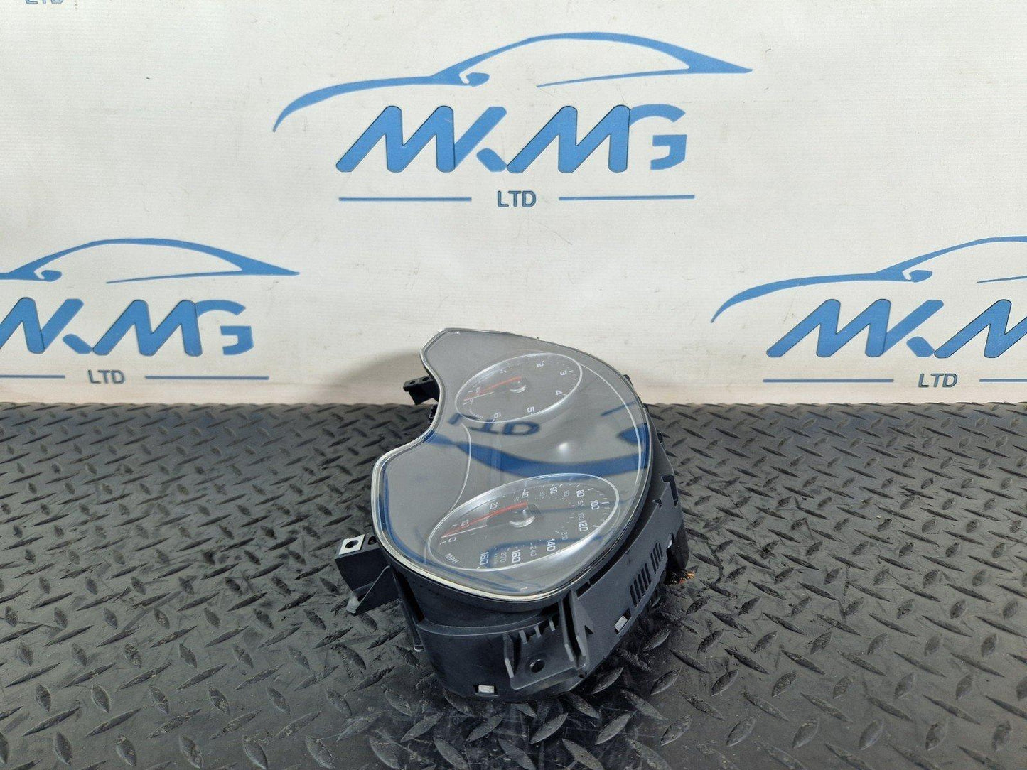 AUDI A7 S7 4G GENUINE SPEEDOMETER INSTRUMENT CLUSTER 4G8920985T