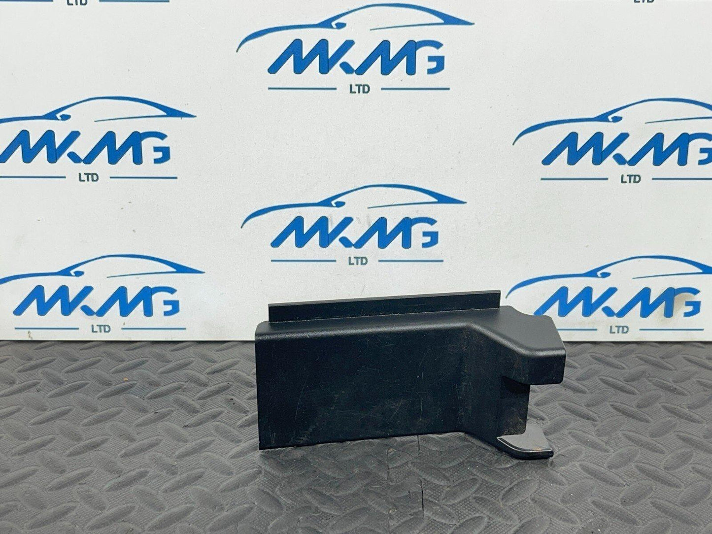 14-21 BMW 2 SERIES GRAN TOURER F45 F46 218D GENUINE RIGHT SIDE COVER RAIL INSIDE