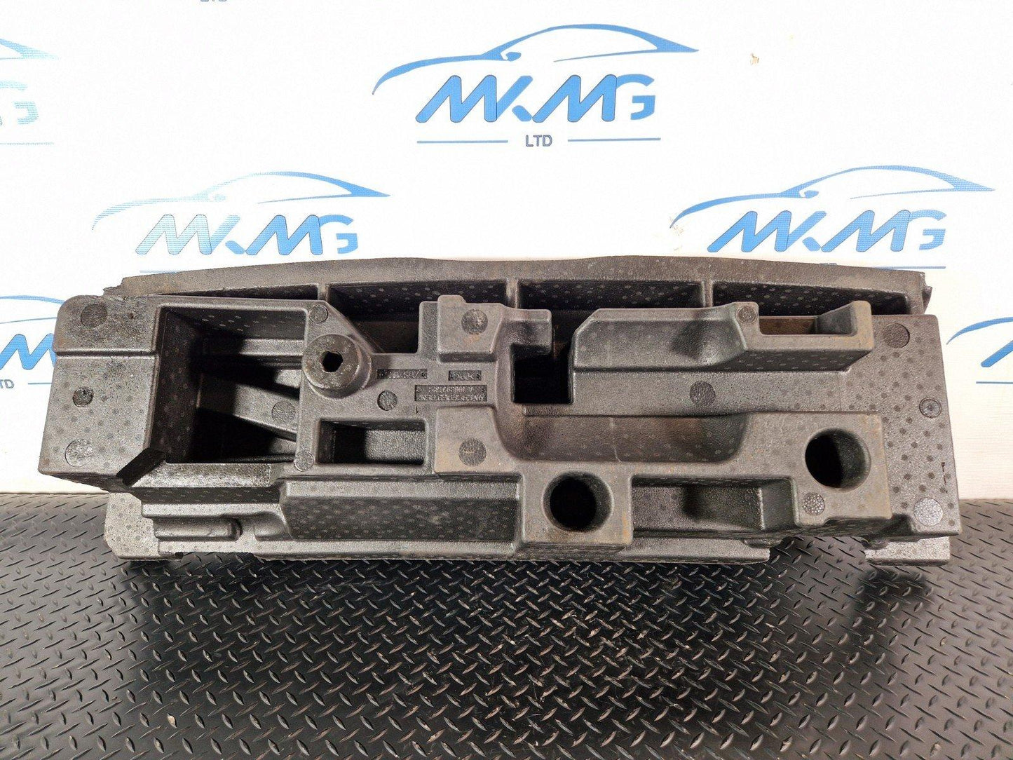 16-19 MERCEDES BENZ GLE W166 STORAGE TRAY COMPARTMENT UNDER FLOOR A1668991321