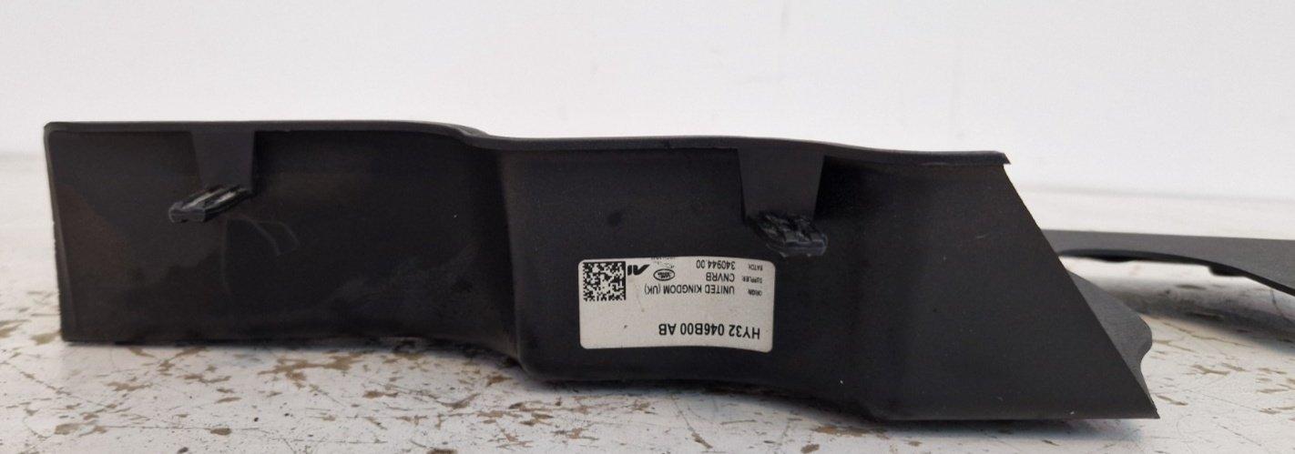 17-ON LAND ROVER DISCOVERY L462 GENUINE OEM DASHBOARD LOWER TRIM HY32046B00AB
