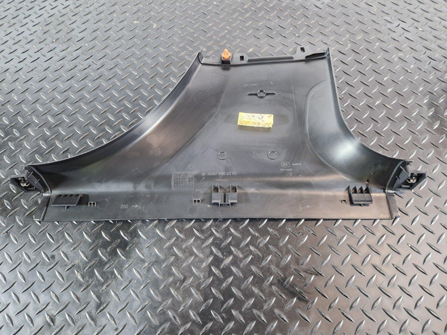 19-ON MERCEDES BENZ B CLASS W247 OEM LEFT N/S B PILLAR TRIM A2476903302