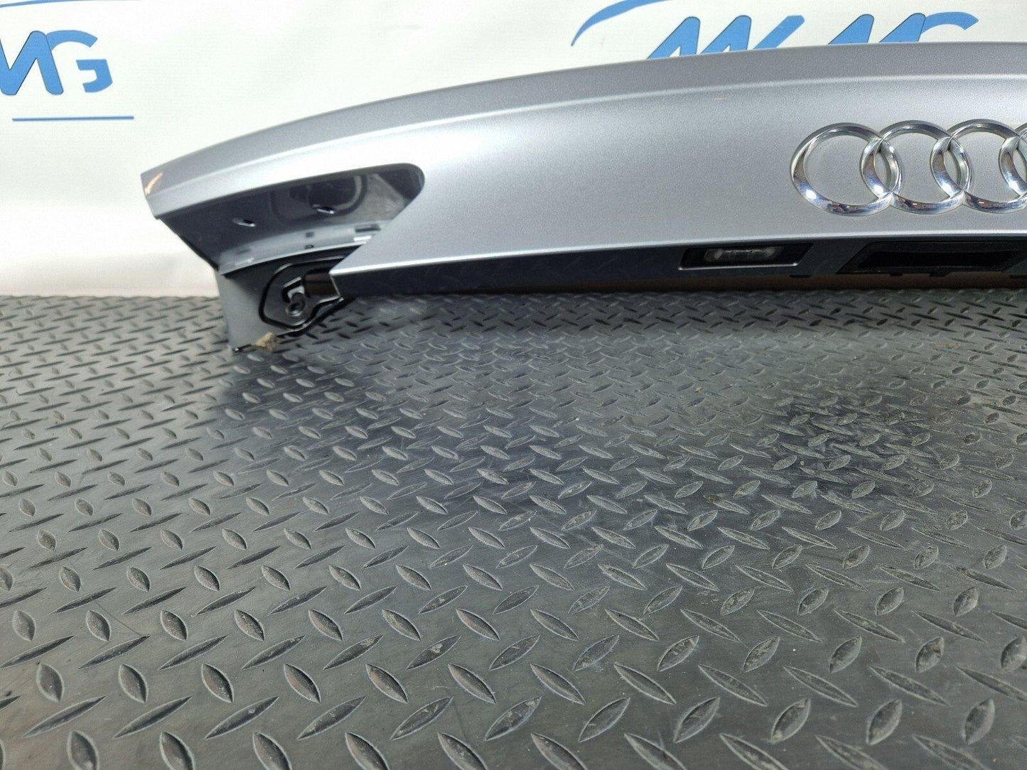15-18 AUDI A7 4G OEM BOOT SPOILER LOWER SECTION TRIM COVER 4G8827086