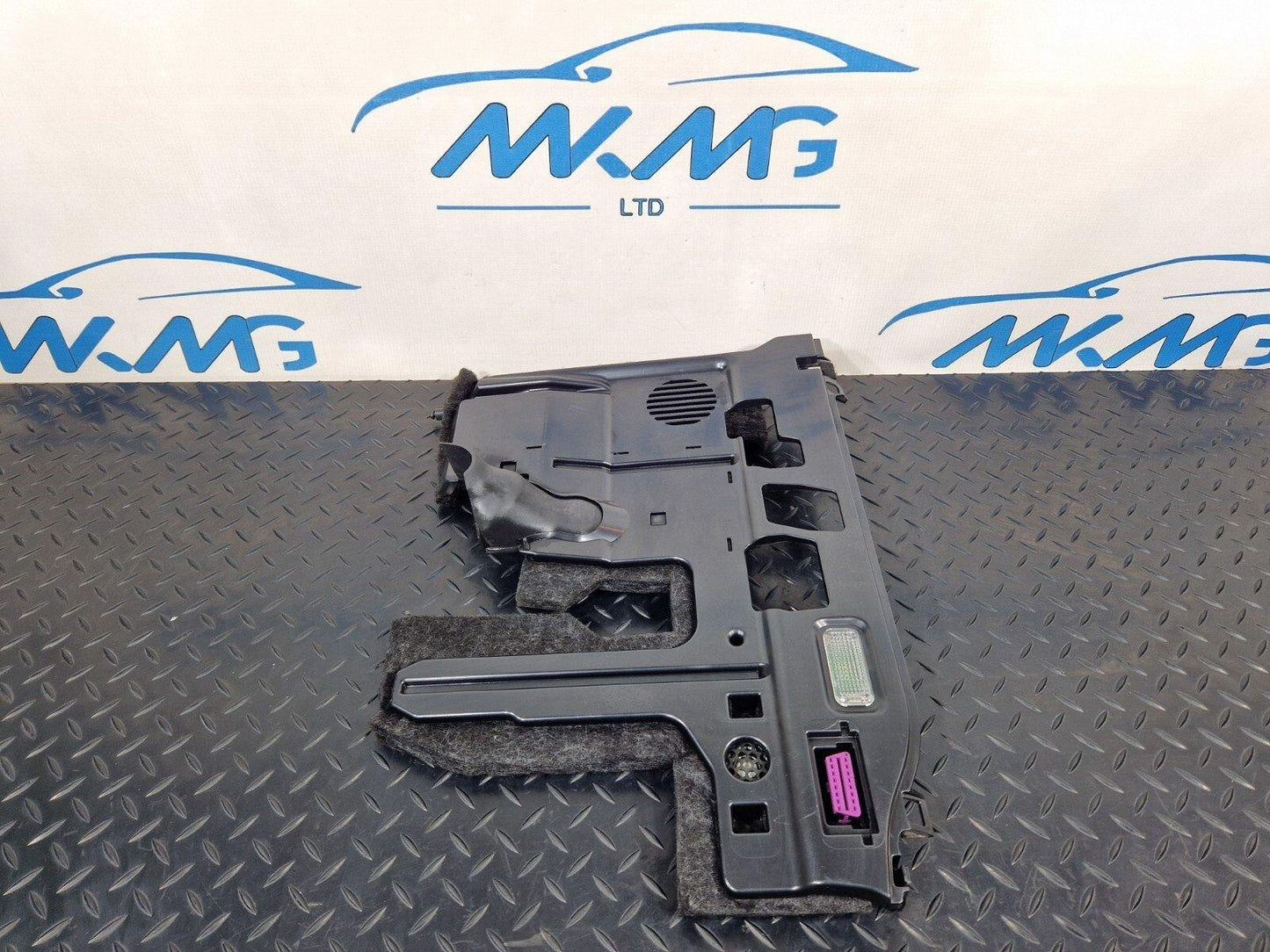 16-23 AUDI A5 F5 SPORTBACK S-LINE DASHBOARD LOWER RIGHT TRIM COVER 8W2863083B