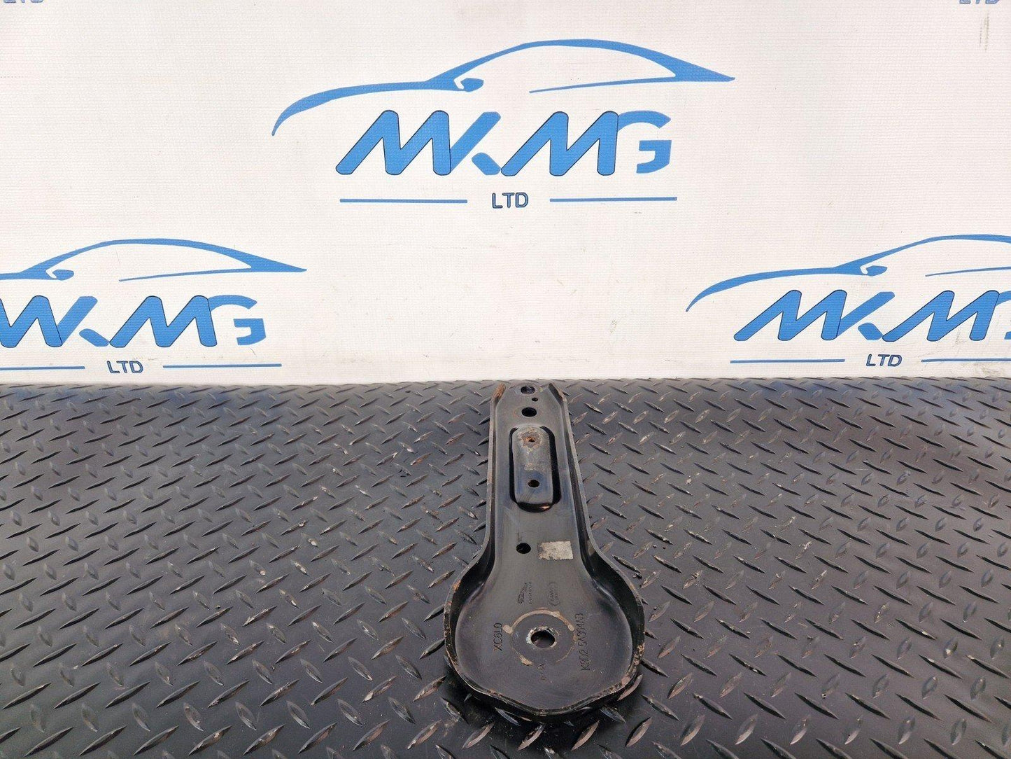 19-ON RANGE ROVER EVOQUE L551 REAR SUSPENSION MOUNT BRACKET K8D25A364AB