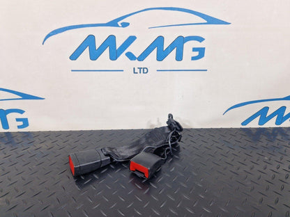 19-ON MERCEDES B CLASS W247 REAR RIGHT CENTRE SEAT BELT TWIN BUCKLE A2478600669