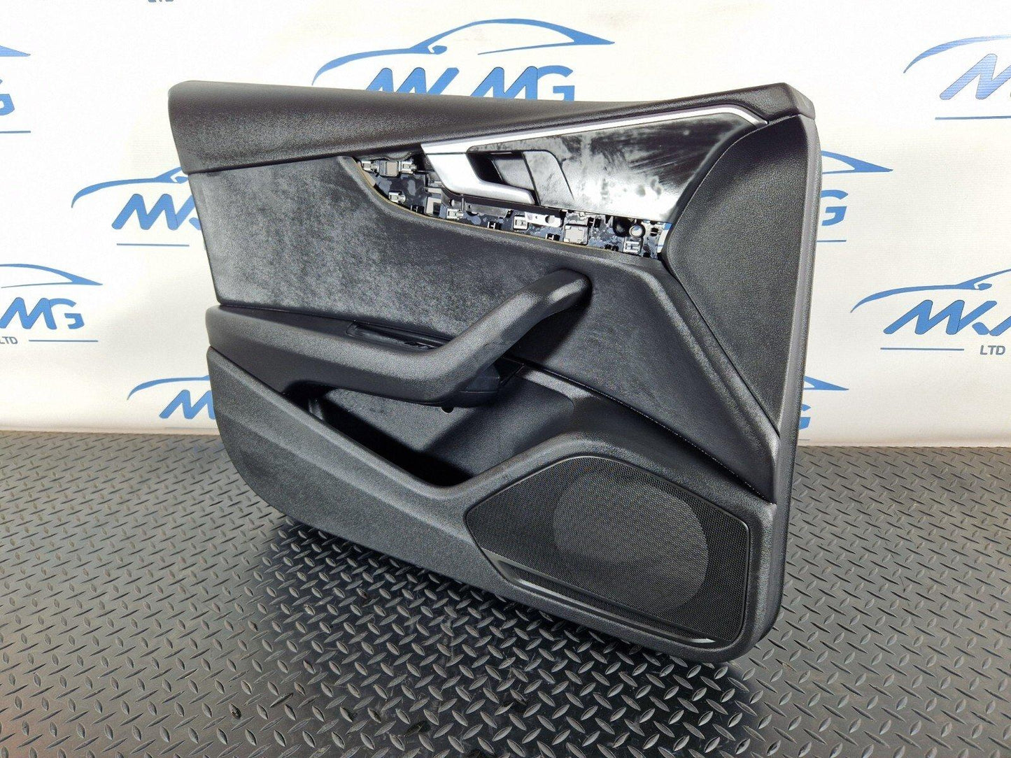 16-19 AUDI A4 B9 S-LINE GENUINE FRONT PASSENGER SIDE DOOR CARD PANEL 8W0867133