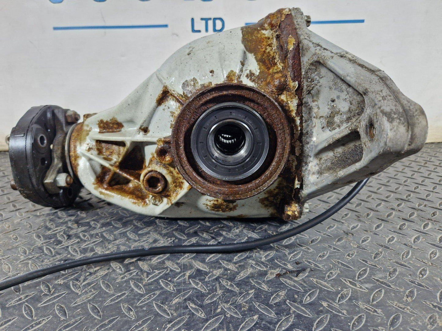 11-19 MERCEDES BENZ ML W166 GENUINE REAR DIFFERENTIAL RATIO 3.27 1663502714