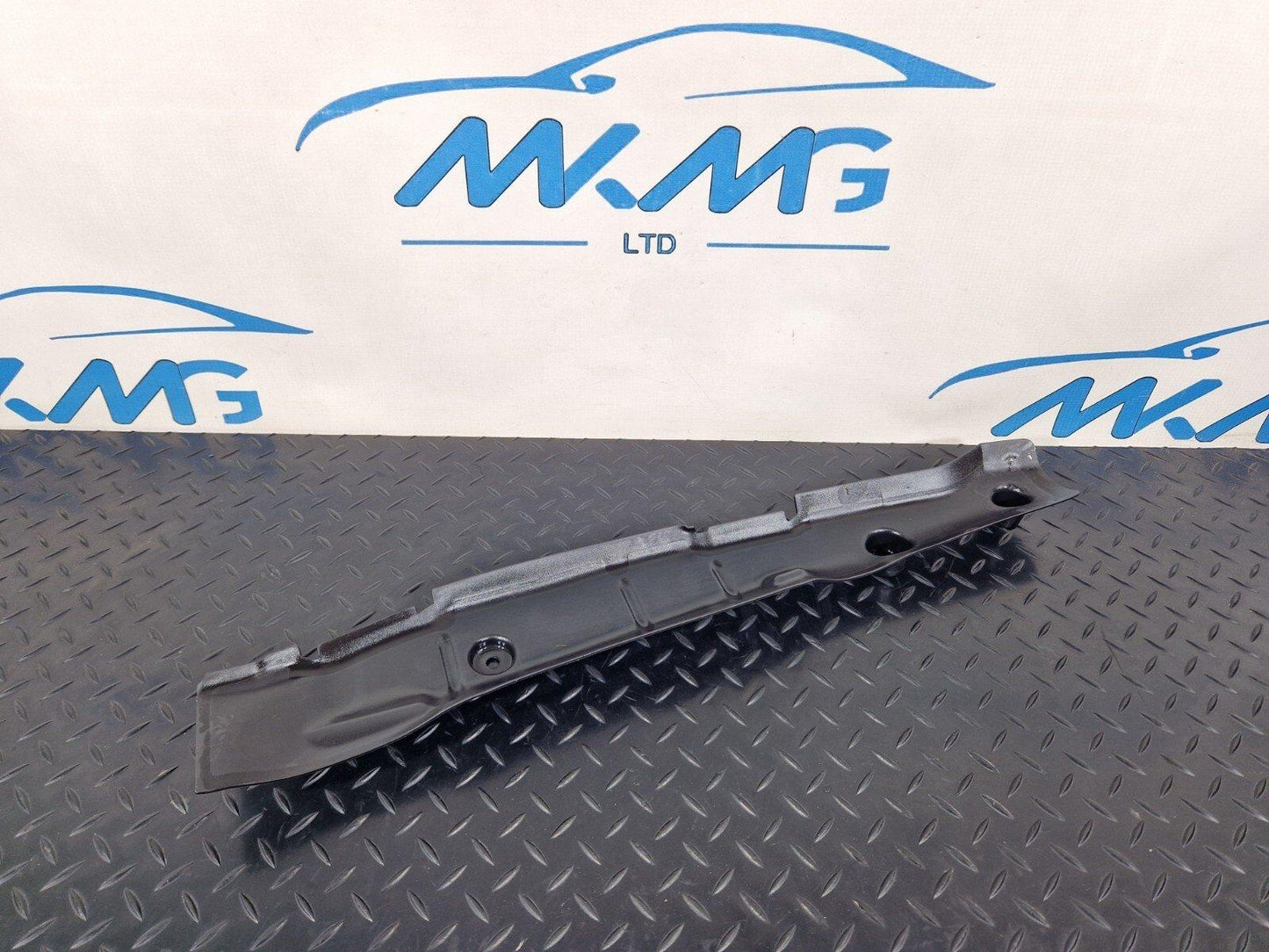 16-24 AUDI A5 F5 CONVERTIBLE GENUINE FRONT RIGHT SIDE WING END PLATE 8W6821112