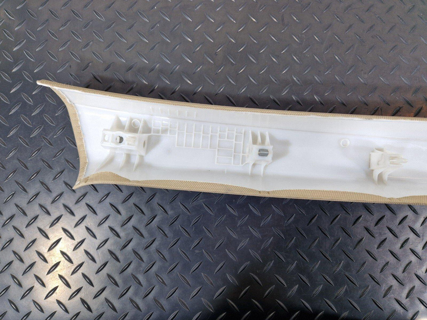 16-24 AUDI A5 F5 COUPE GENUINE FRONT LEFT UPPER A-PILLAR TRIM 8W6867233
