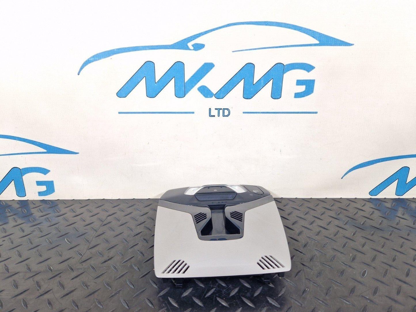 20-24 BMW 1 SERIES F40 FRONT CENTER ROOF INTERIOR COURTESY FUNCTION LIGHT PANEL