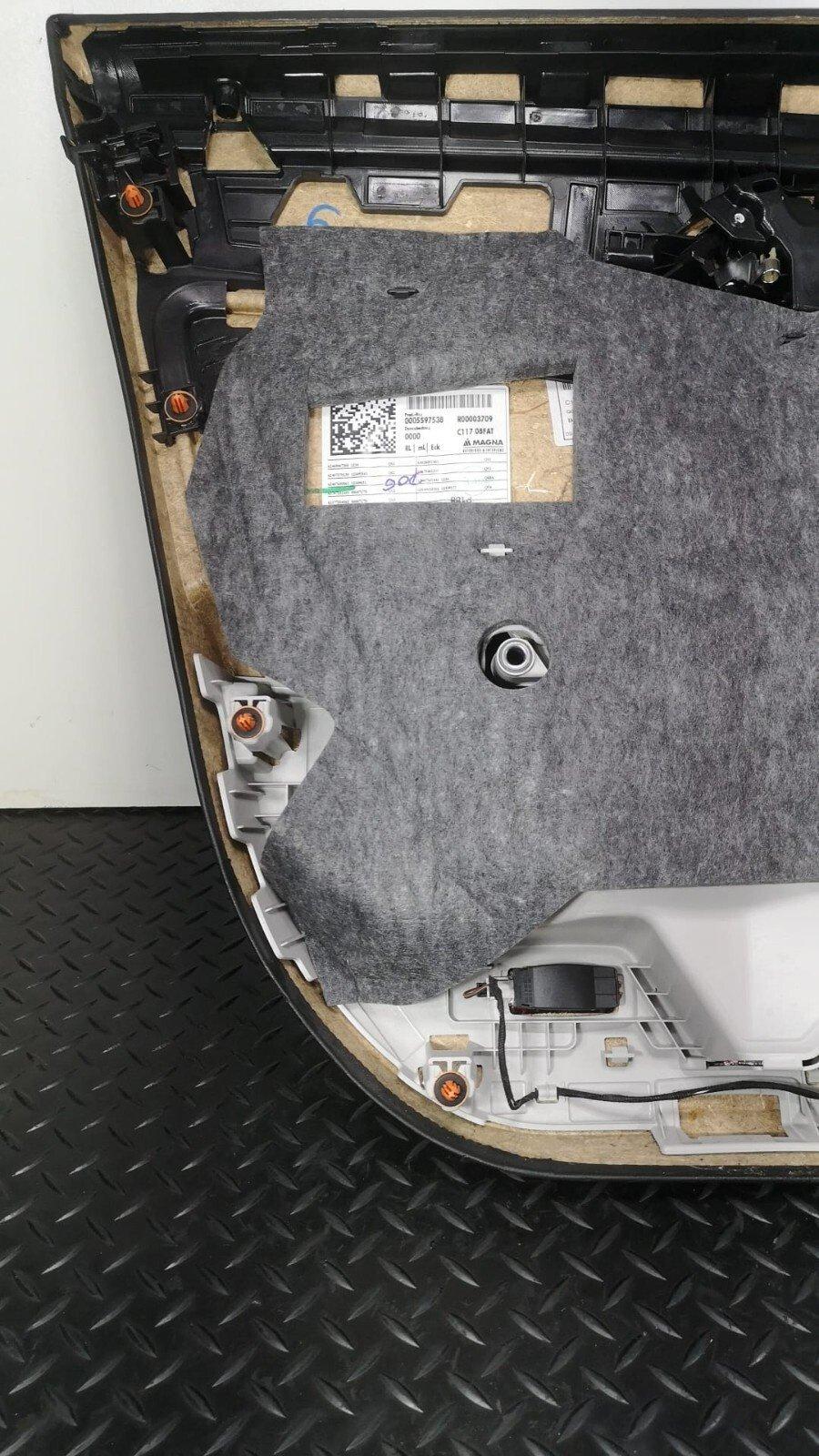 13-19 MERCEDES BENZ CLA W117 GENUINE FRONT RIGHT DRIVER SIDE DOOR PANEL