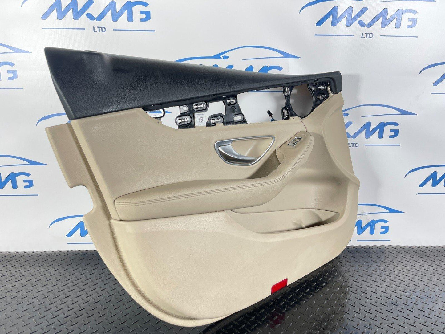 14-21 MERCEDES BENZ C350E W205 GENUINE FRONT PASSENGER SIDE DOOR PANEL