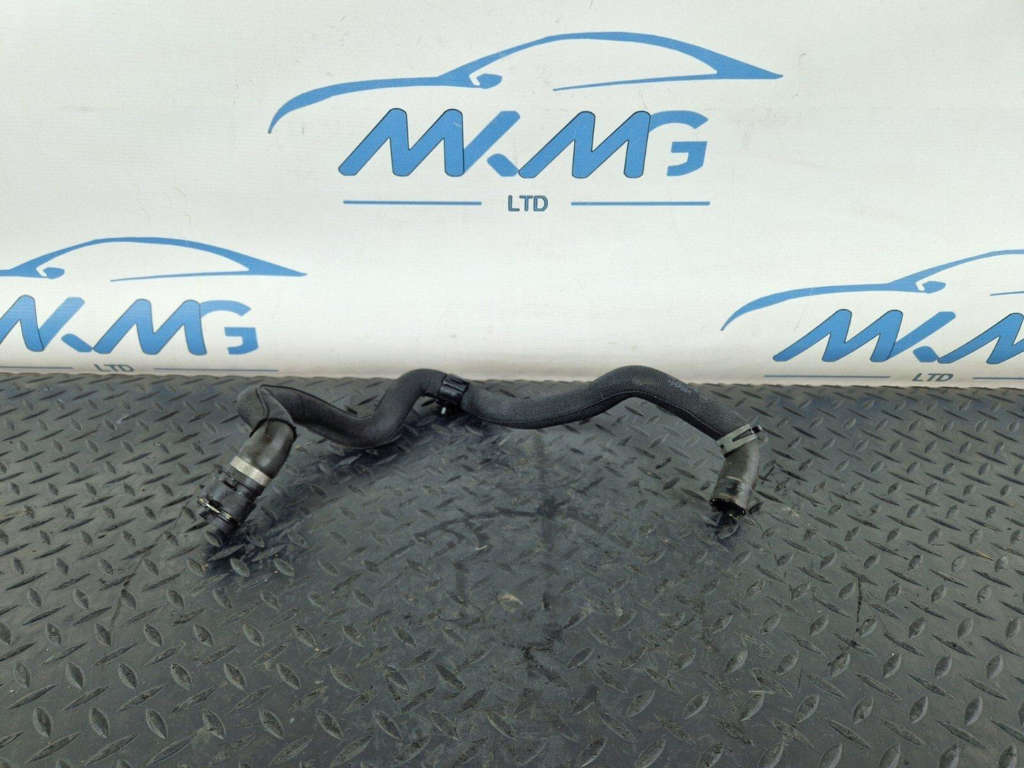 10-17 AUDI A8 4H LEFT N/S LOWER COOLANT HOSE PIPE 4H0121447M