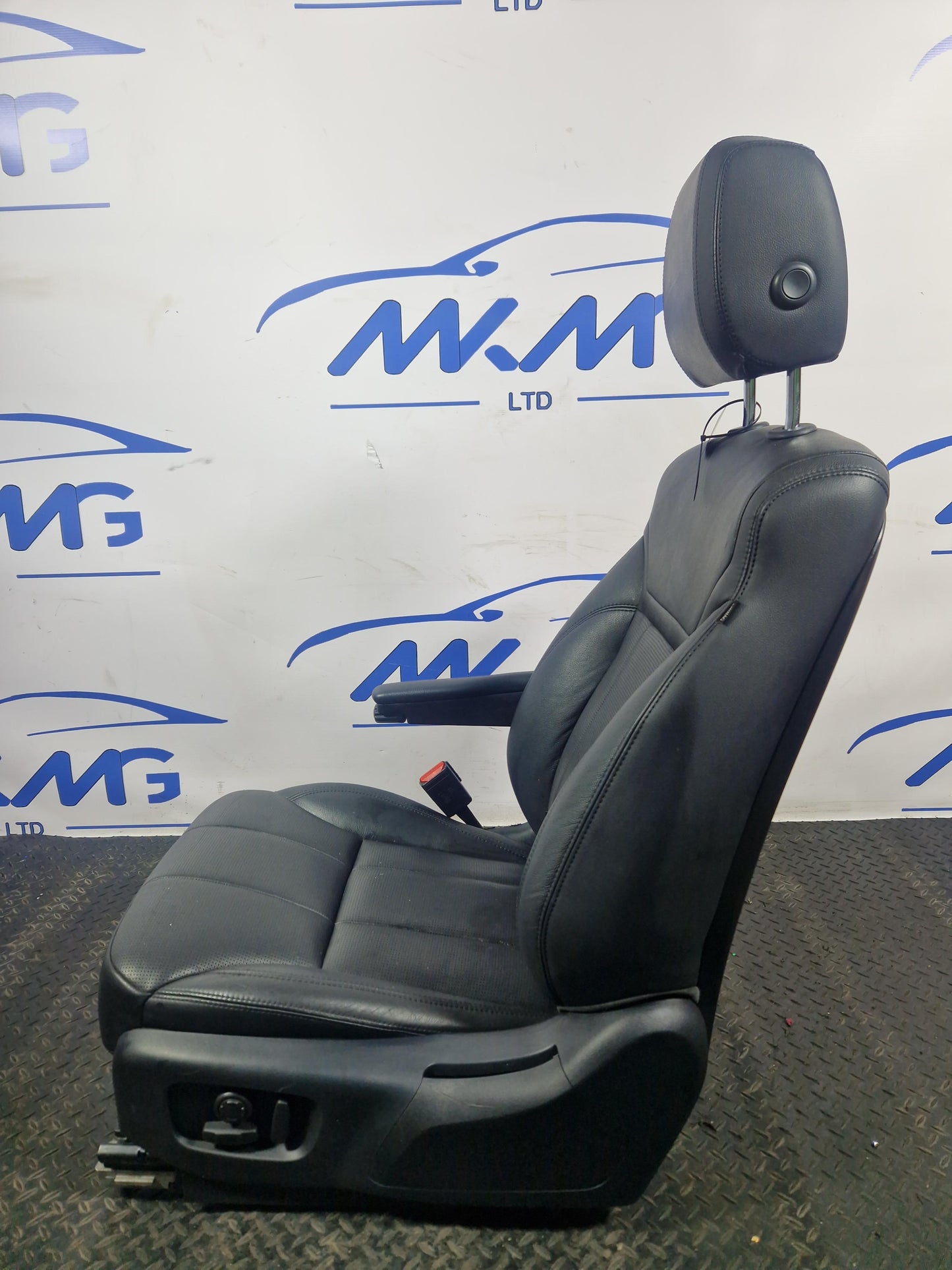 LAND ROVER DISCOVERY 5 L462 LEATHER SEAT FRONT LEFT PASSENGER SIDE