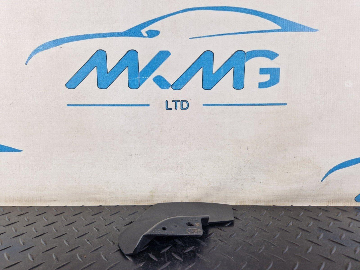 19-ON RANGE ROVER EVOQUE L551 MUD FLAP GUARD REAR PASSENGER SIDE K8D2280E13