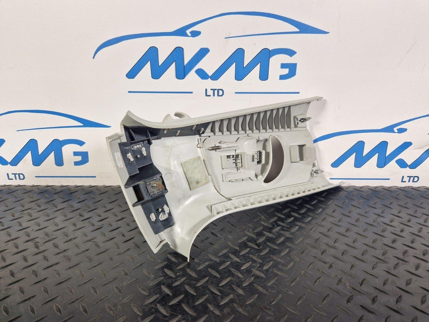 17-20 VW GOLF MK7.5 PASSENGER SIDE FRONT B PILLAR TRIM  5G4868311 5G0868315