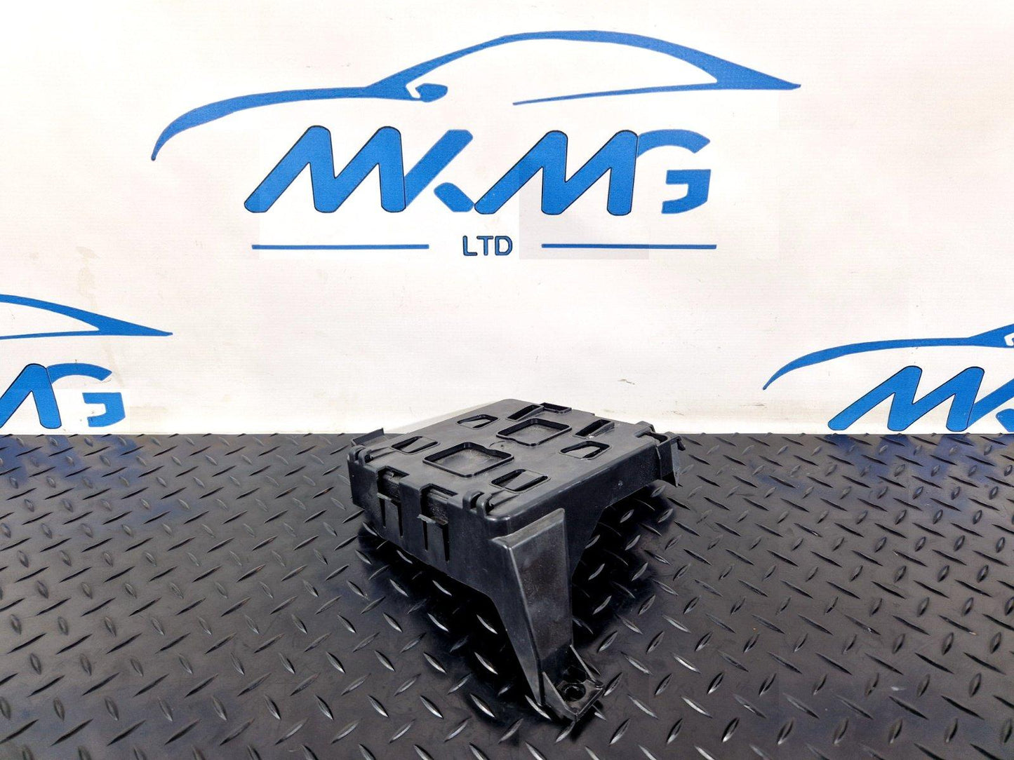 16-19 AUDI A4 B9 GENUINE  BODY CONTROL MODULE BCM 8W0907064EA 8W0907064DA
