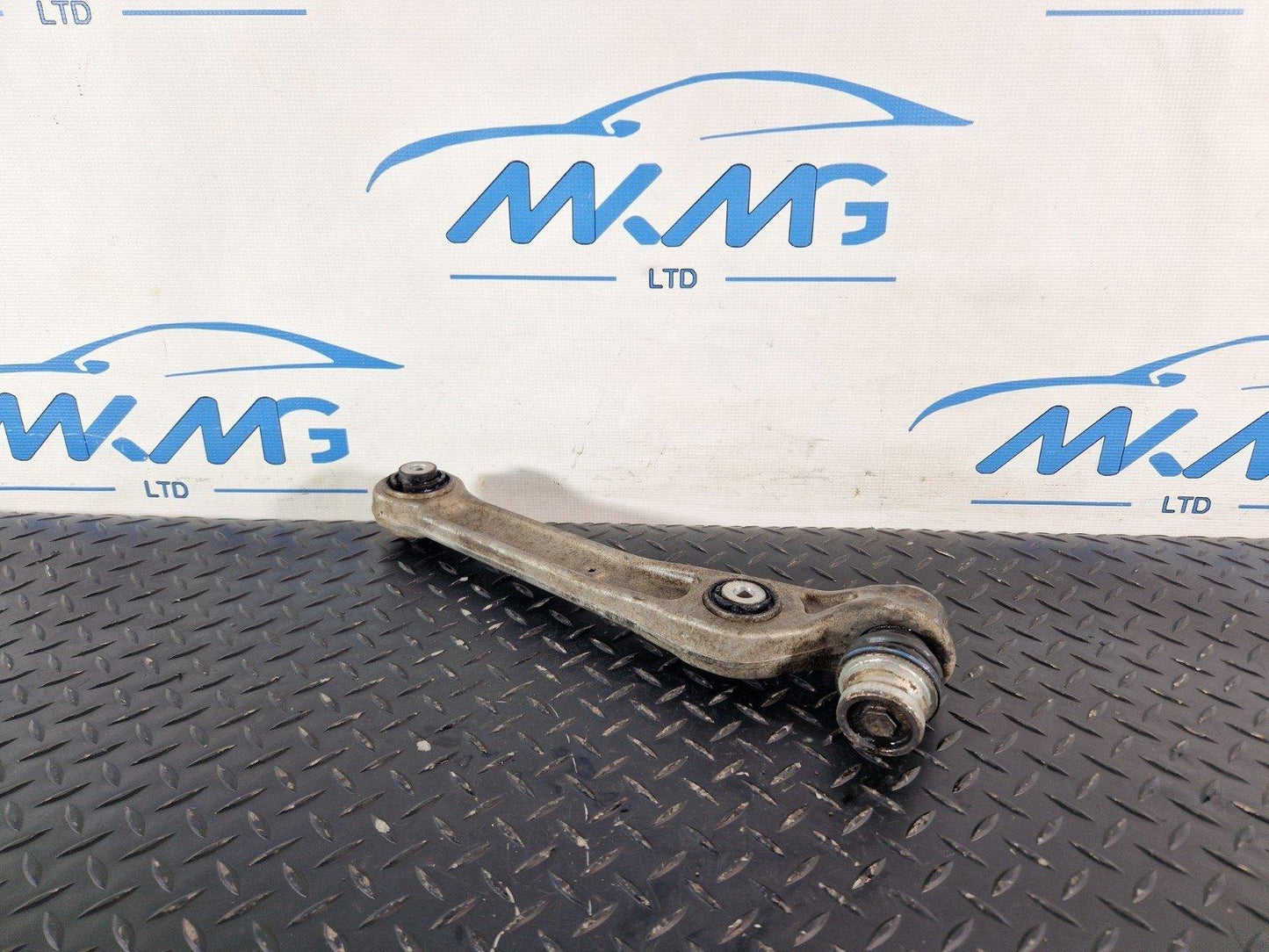 16-19 AUDI A4 B9 GENUINE FRONT LEFT PASSENGER SIDE N/S CONTROL ARM 8W0407155A