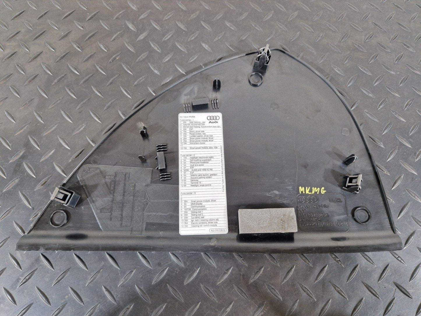 10-15 AUDI Q7 4L GENUINE OEM DASHBOARD LEFT N/S END TRIM COVER 4L0857085A