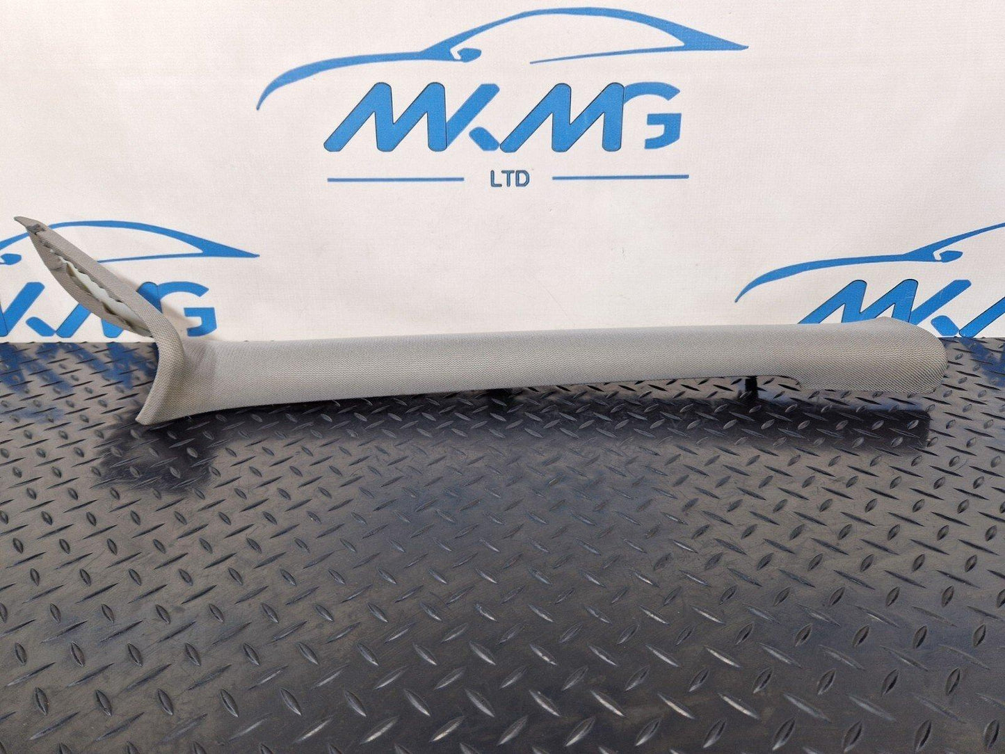 BMW 2 SERIES GRAN TOURER F45 F46 FRONT RIGHT DRIVER SIDE A-PILLAR TRIM 7329584