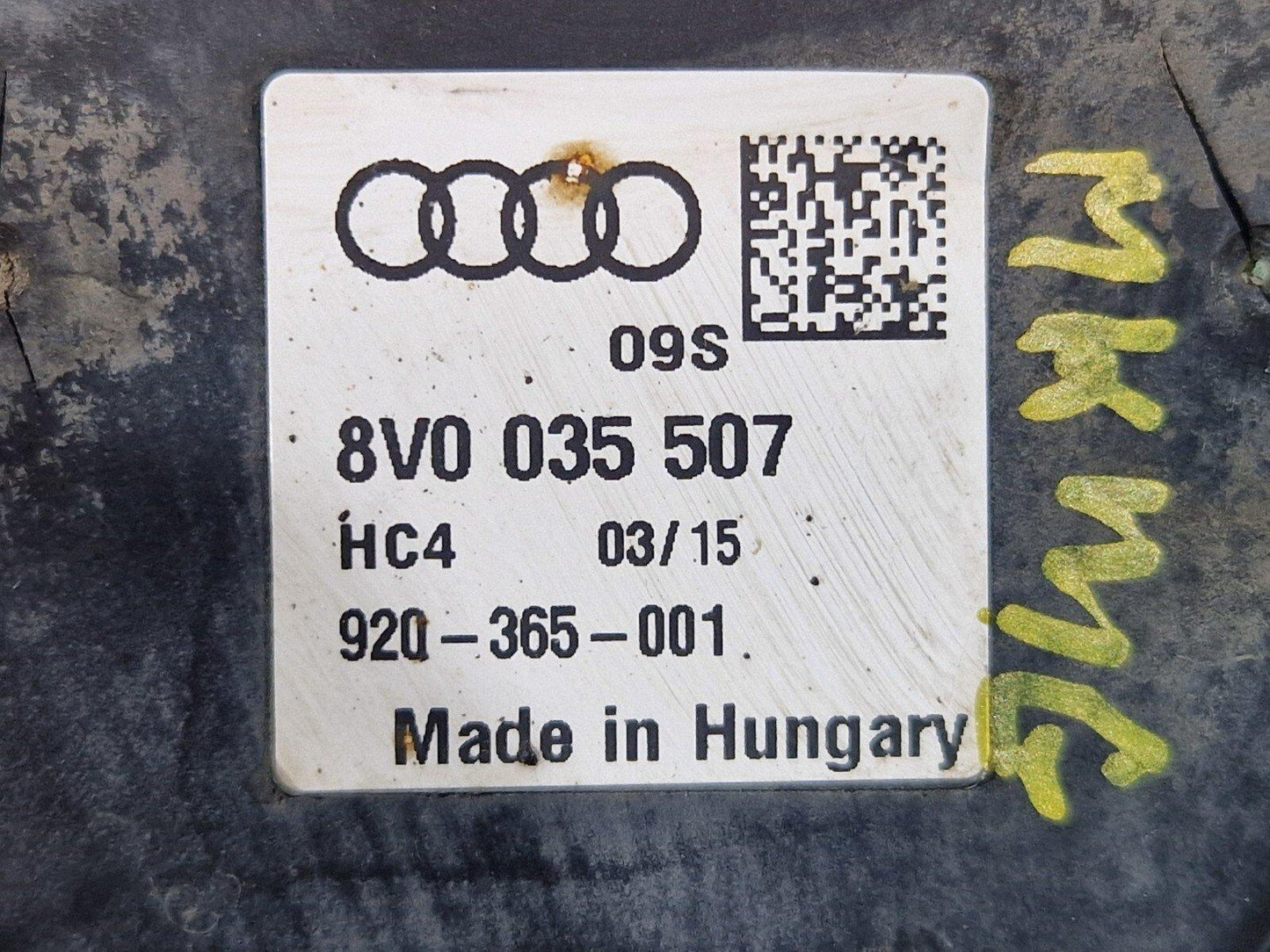 12-18 AUDI A6 C7 ANTENNA AERIAL AMPLIFIER RIGHT SIDE 8V0035507
