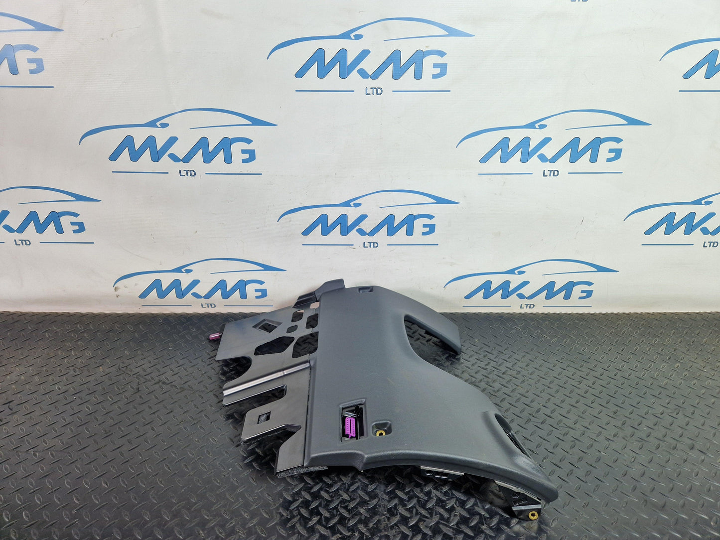 Audi A6 Allroad C7 Dashboard Lower Trim Cover Front Right Side 4G2863076C