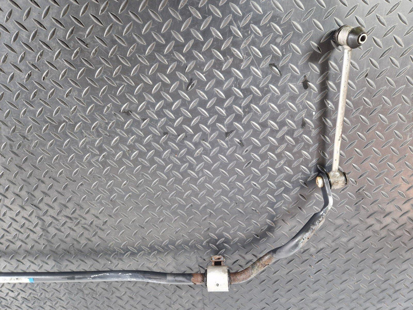 14-21 MERCEDES BENZ C300h W205 OEM FRONT ANTI ROLL BAR A2053260565