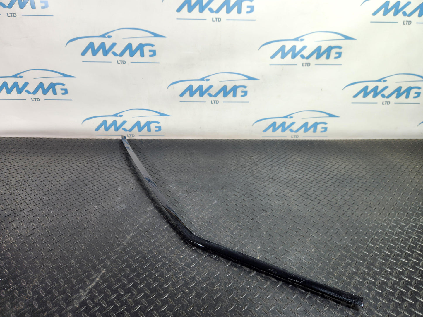 Range Rover Evoque SUV Right Upper Door Moulding Trim Damaged K8D2208A96AB