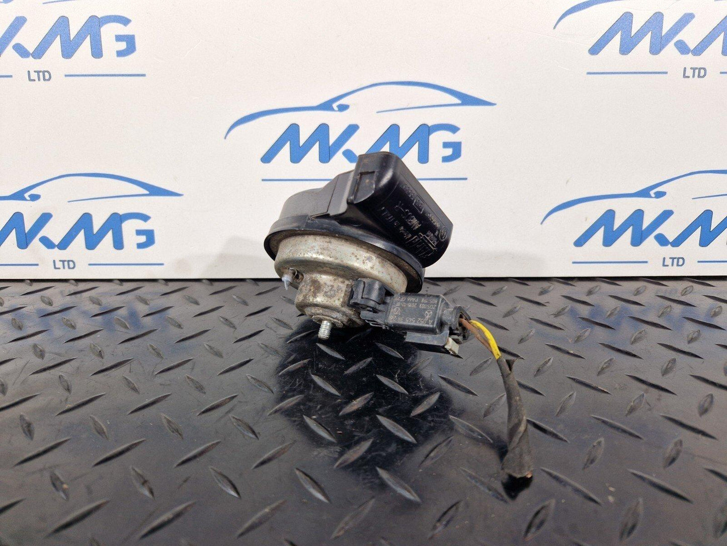14-21 MERCEDES BENZ C350e W205 HORN SIGNAL TONE FRONT LEFT A2055420920